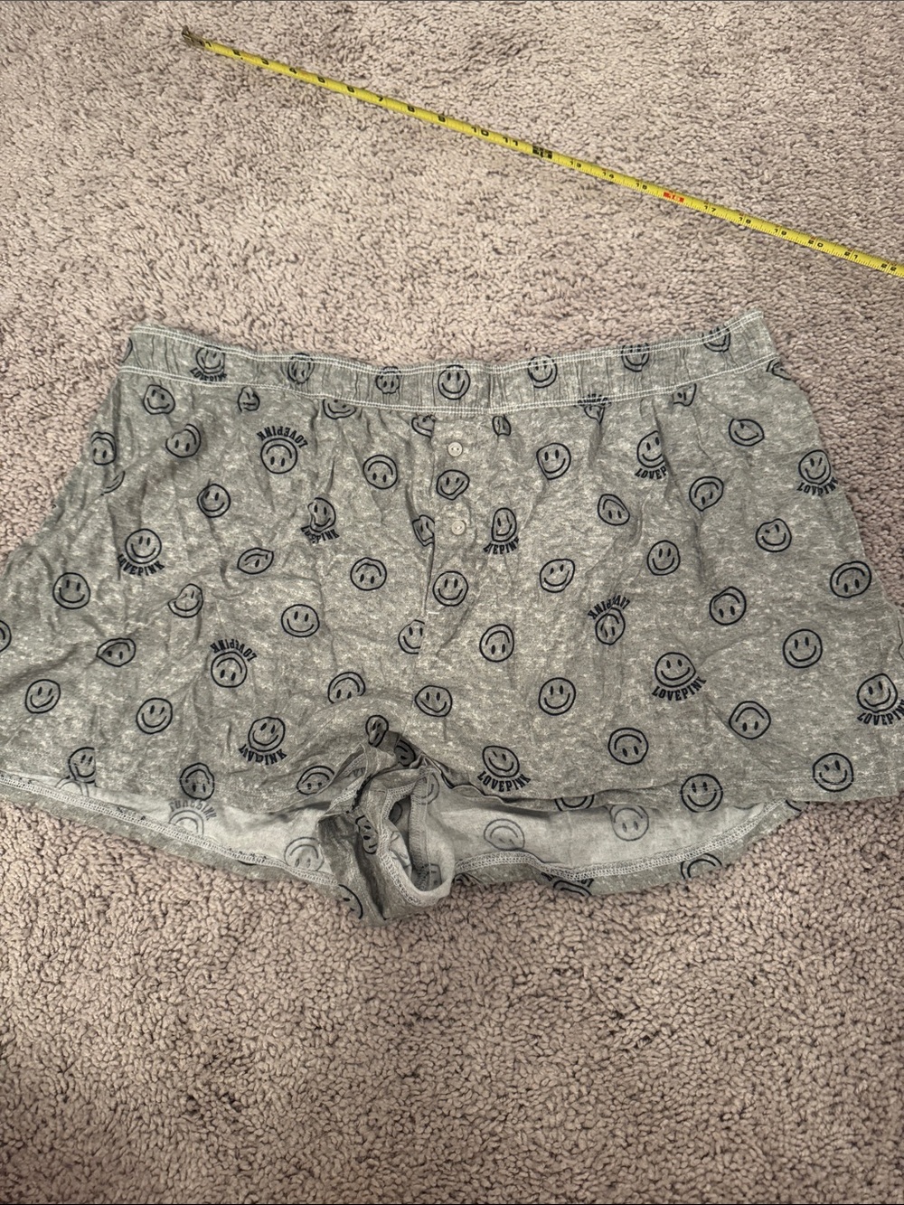 PINK Victoria's Secret Gray Smiley Print Athletic Lounge Shorts